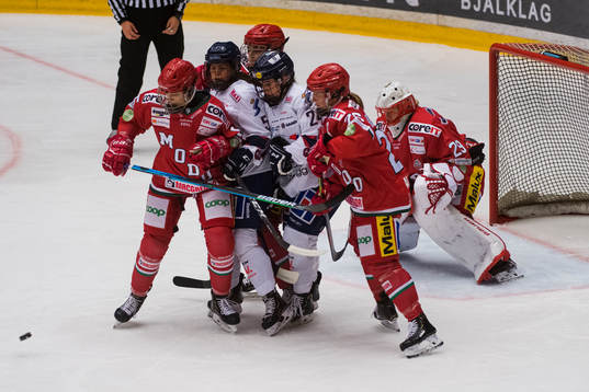 kamp framför Modos Klara Peslarova