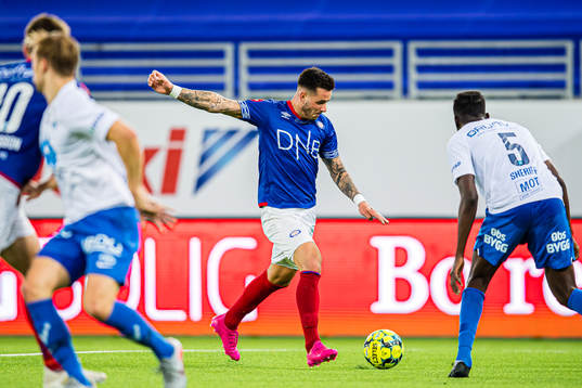 Aron Leonard Dønnum of Vålerenga