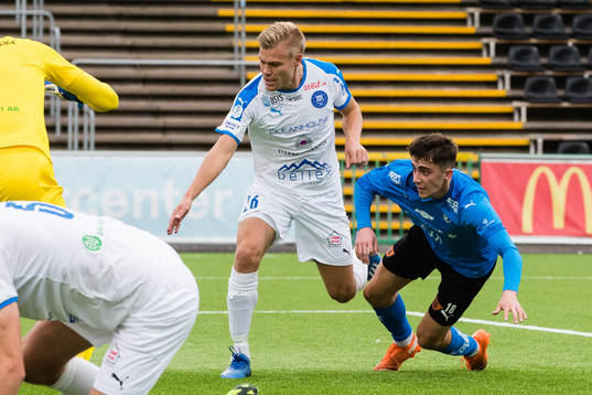 Akropolis Martin Falkeborn och Halmstads Emil Tot Wikström