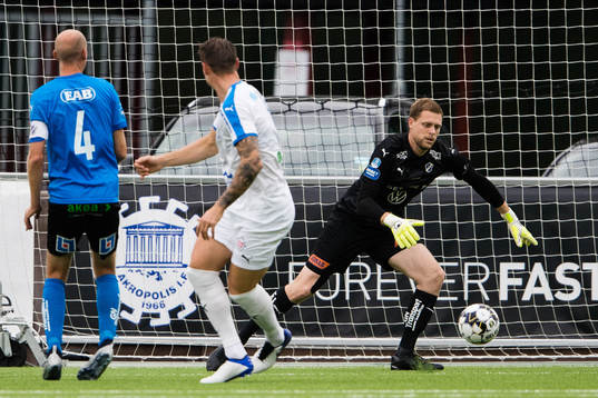 Halmstads målvakt Malkolm Nilsson Säfqvist