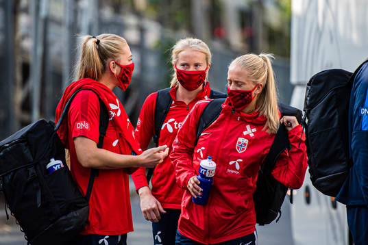 Lisa-Marie Karlseng Utland and Julie Blakstad of the