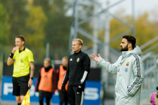 Östersunds assisterande tränare Amir Azrafshan