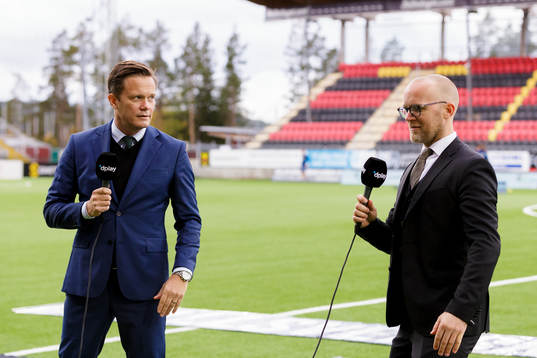 Dplays kommentatorer Jon Persson och Petter Barrling