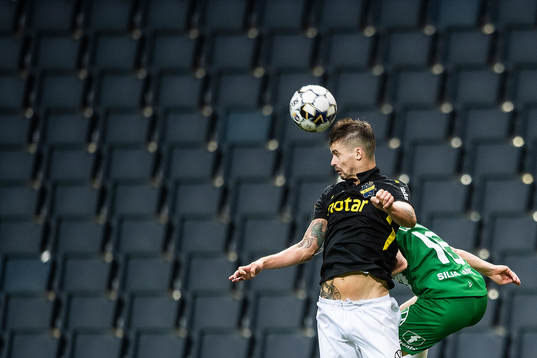 s Mikael Lustig och Hammarbys Gustav Ludwigson