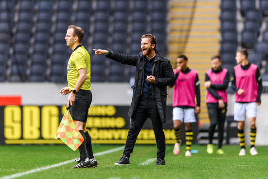 s tränare Bartosz Grzelak