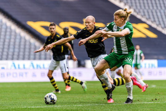 s Per Karlsson och Hammarbys Gustav Ludwigson