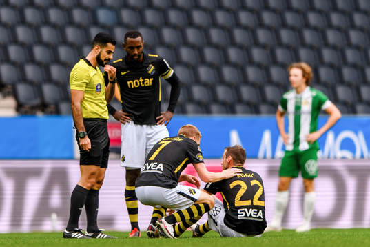 s Filip Rogic har ont