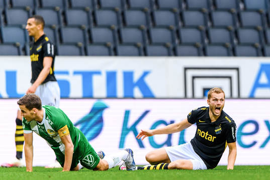 s Sebastian Larsson
