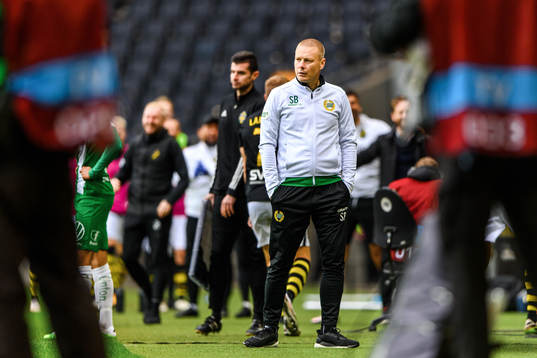Hammarbys tränare Stefan Billborn deppar