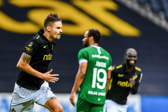 s Mikael Lustig jublar
