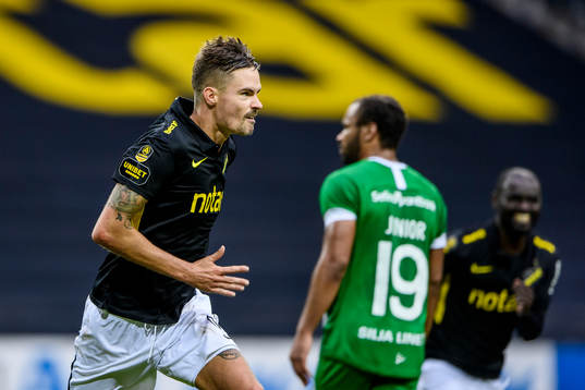 s Mikael Lustig jublar