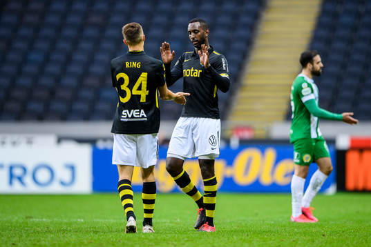 s Erik Ring och Henok Goitom jublar