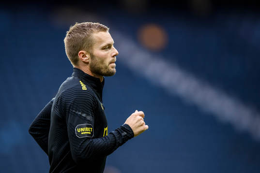 s Sebastian Larsson