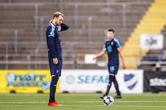 Malmö FFs Ola Toivonen deppar