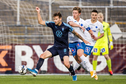 Malmö FFs Arnór Traustason och IFK Norrköpings Alexander