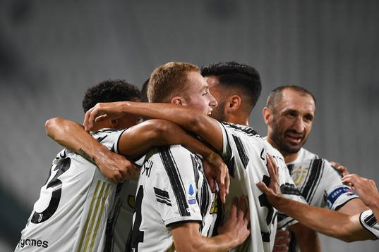 Dejan Kulusevski of Juventus celebrates the 1-0 goal