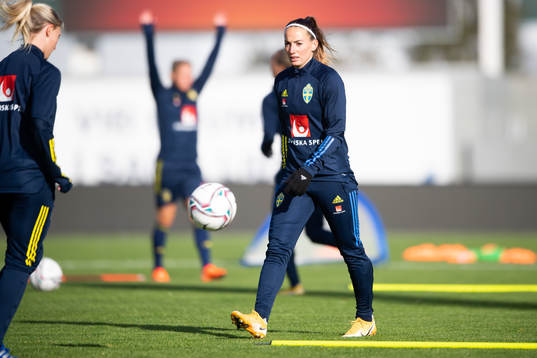 Kosovare Asllani
