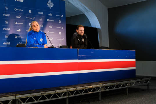 Glodis Perla Viggosdottir and Jon Thor Hauksson, head coach