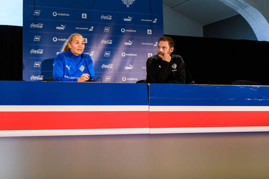 Glodis Perla Viggosdottir and Jon Thor Hauksson, head coach