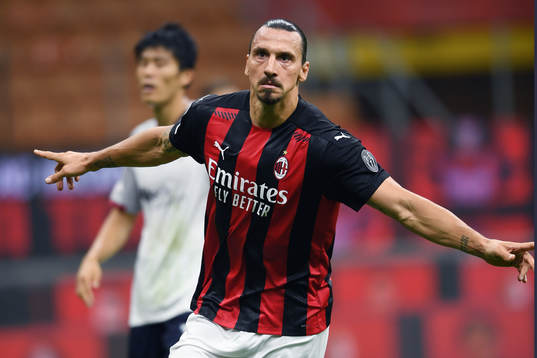 Zlatan Ibrahimovic of AC Milan celebrates