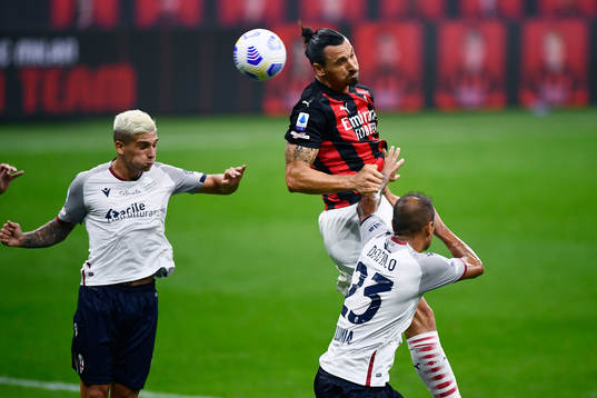 Zlatan Ibrahimovic of AC Milan scores 1-0