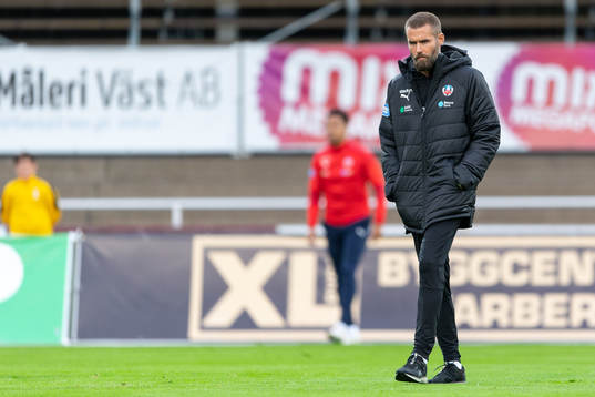 Helsingborgs tränare Olof Mellberg före fotbollsmatchen i