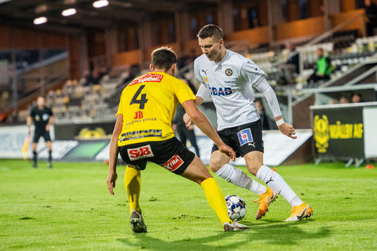 Mjällbys Max Watson och Örebros Jake Larsson