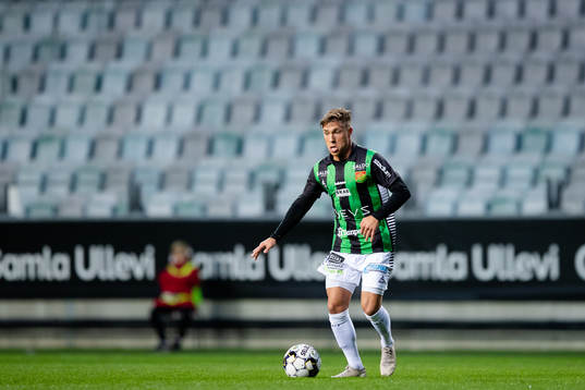 GAIS Nikola Ladan framför tomma läktare
