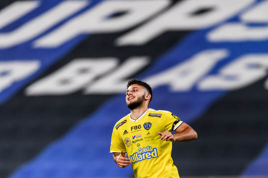 Falkenbergs Edi Sylisufaj deppar