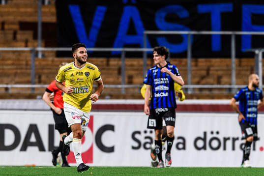 Falkenbergs Edi Sylisufaj jublar