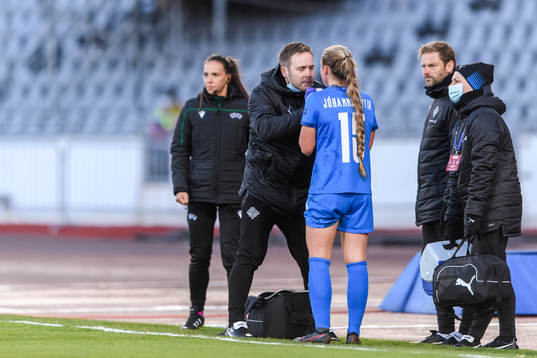 Alexandra Johannsdottir and head coach Jon Thor Hauksson of