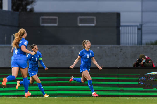Elin Metta Jensen of Iceland celebrates the 1-1 goal
