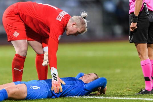 Ingibjörg Sigurdardottir of Iceland in pain