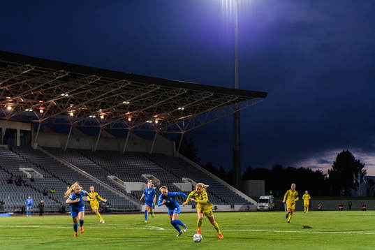 Gunnhildur Yrsa Jonsdottir of Iceland and Mimmi Larsson of