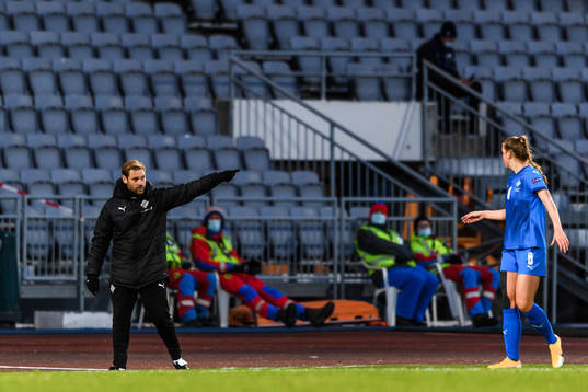 Head coach Jon Thor Hauksson and Sigrid Lara Gardarsdottir