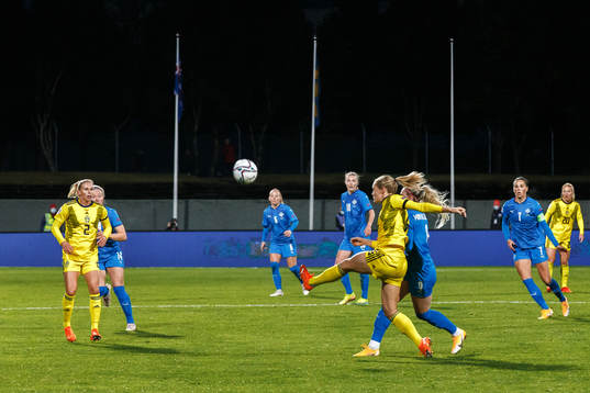 Jonna Andersson and Magdalena Eriksson of Sweden