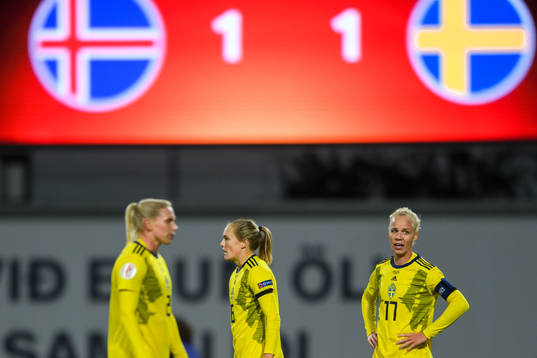 Magdalena Eriksson, Jonna Andersson and Caroline Seger of
