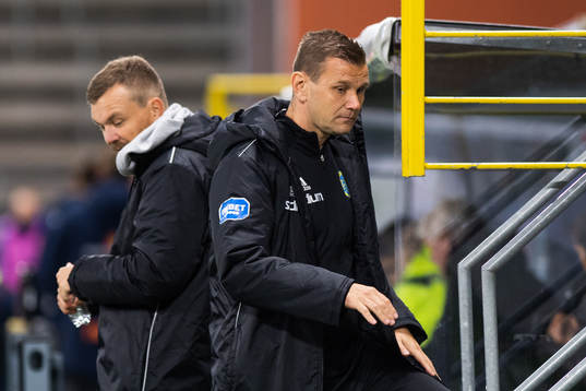 Sundsvalls tränare Henrik Åhnstrand och assisterande