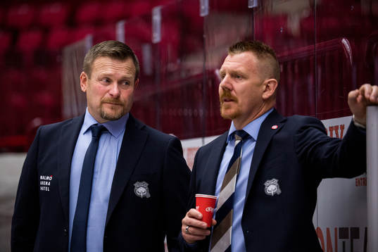 Malmö Redhawks tränare Joakim Fagervall och assisterande