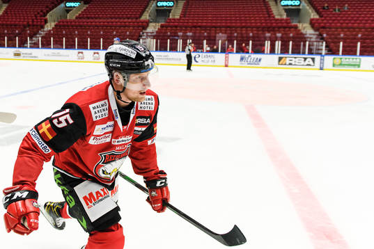 Malmö Redhawks Axel Wemmenborn jublar