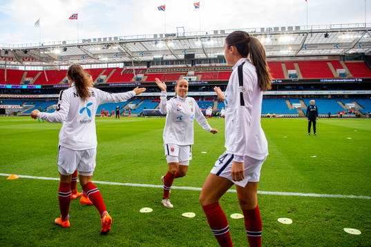 Guro Reiten of Norway warms up