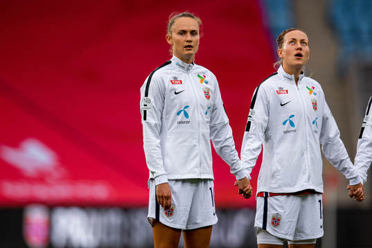 Caroline Graham Hansen and Kristine Minde of Norway