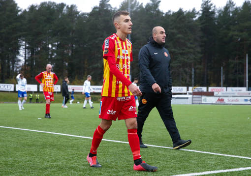 Örebro Syrianskas Eliyo Turkan och huvudtränare Barsaum