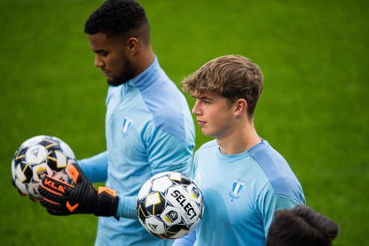 Goalkeeper Melker Ellborg and goalkeeper Lamin Sarr