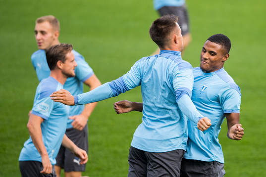 Bläddra bland fler bilder av Football, Europa League Qualification, Malmö FF, Press conference & Practice