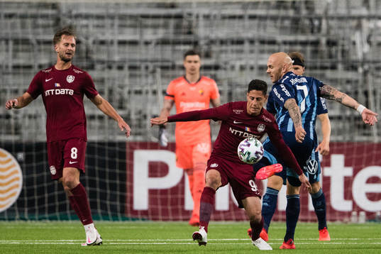 Mario Rondon of CFR Cluj and Magnus Eriksson of Djurgården