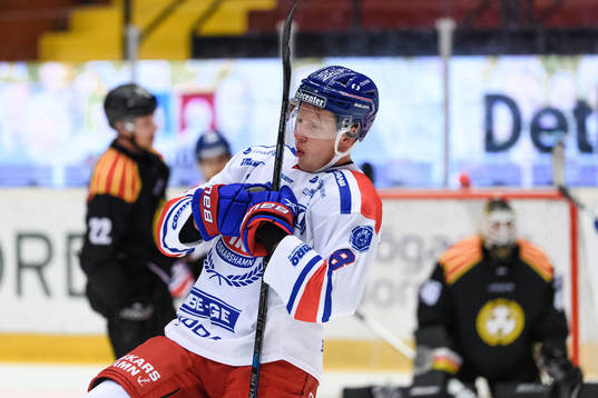 Oskarshamns Fredrik Olofsson jublar