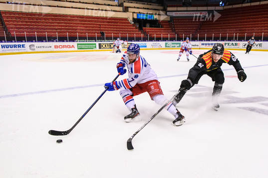 Oskarshamns Adam Janosik och Brynäs John Persson