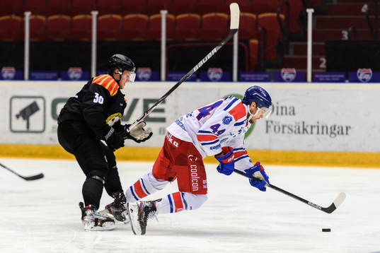 Brynäs Linus Ölund och Oskarshamns Nolan Zajac