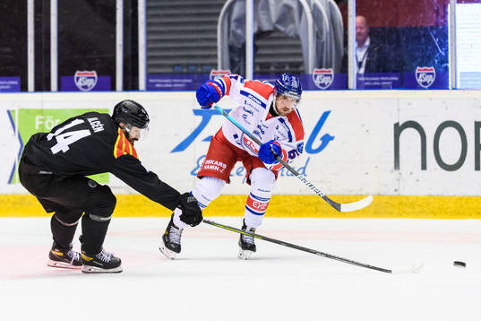 Brynäs Johan Alcén och Oskarshamns Emil Wahlberg